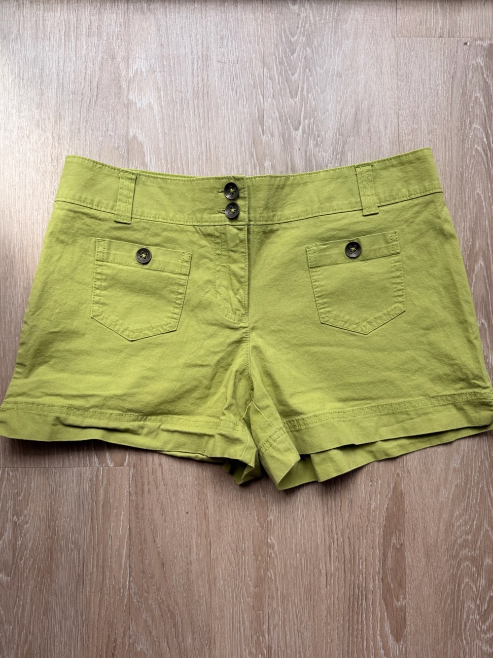 Y2K New York & Company Chartreuse Green Flat Front Cotton Shorts